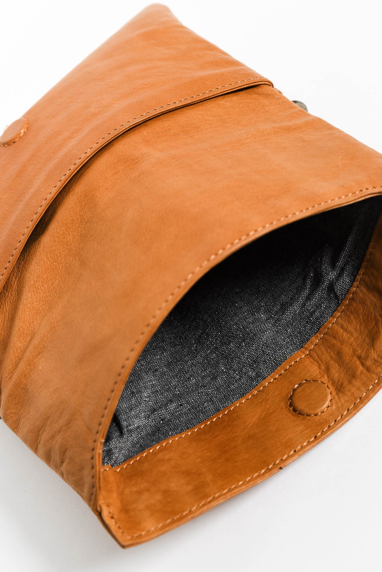 Aluka Tan Leather Bag - Image 4