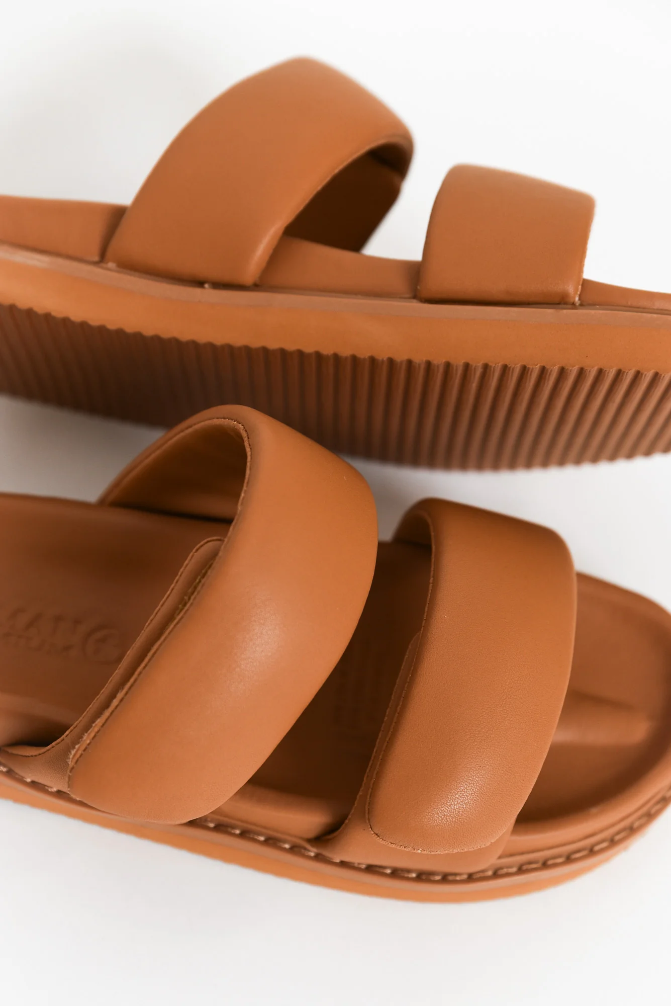 Amy Tan Leather Slide - Image 3