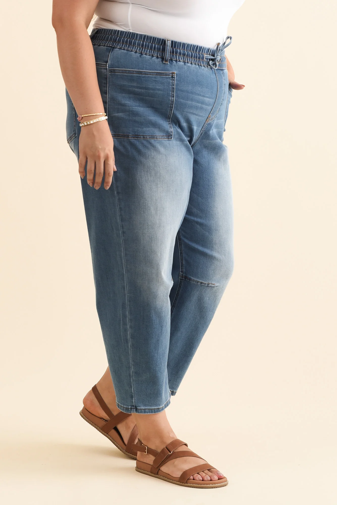 BB Barrel Blue Jeans - Image 10