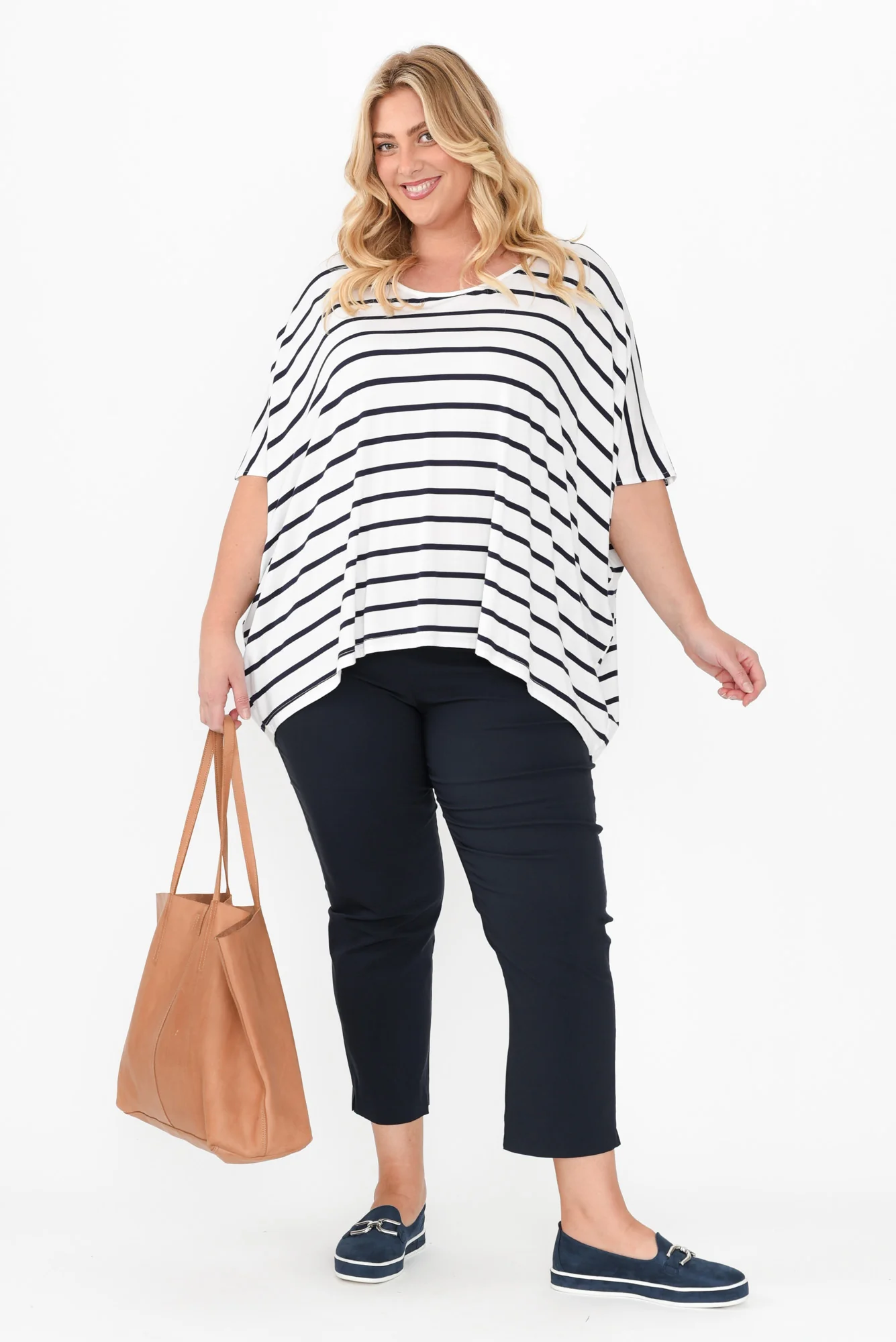 Cody Navy Stretch Capri Pants - Image 8