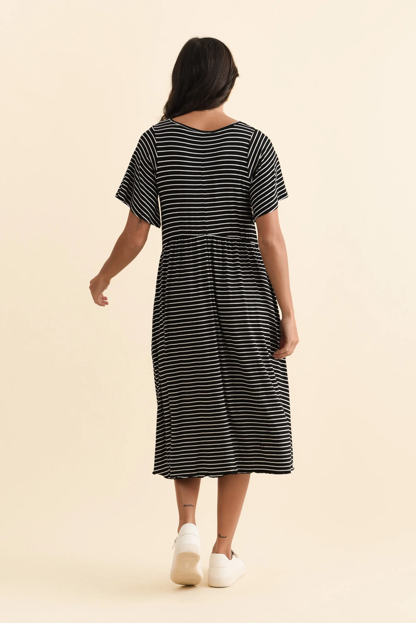 Donna Black Stripe Gathered Dress - Image 4