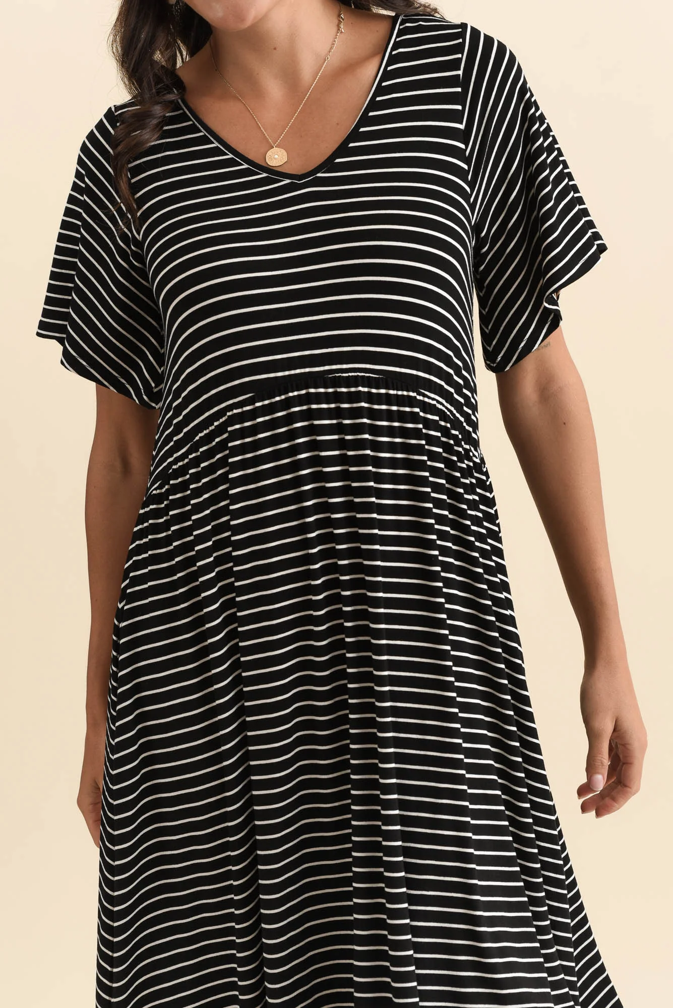 Donna Black Stripe Gathered Dress - Image 5