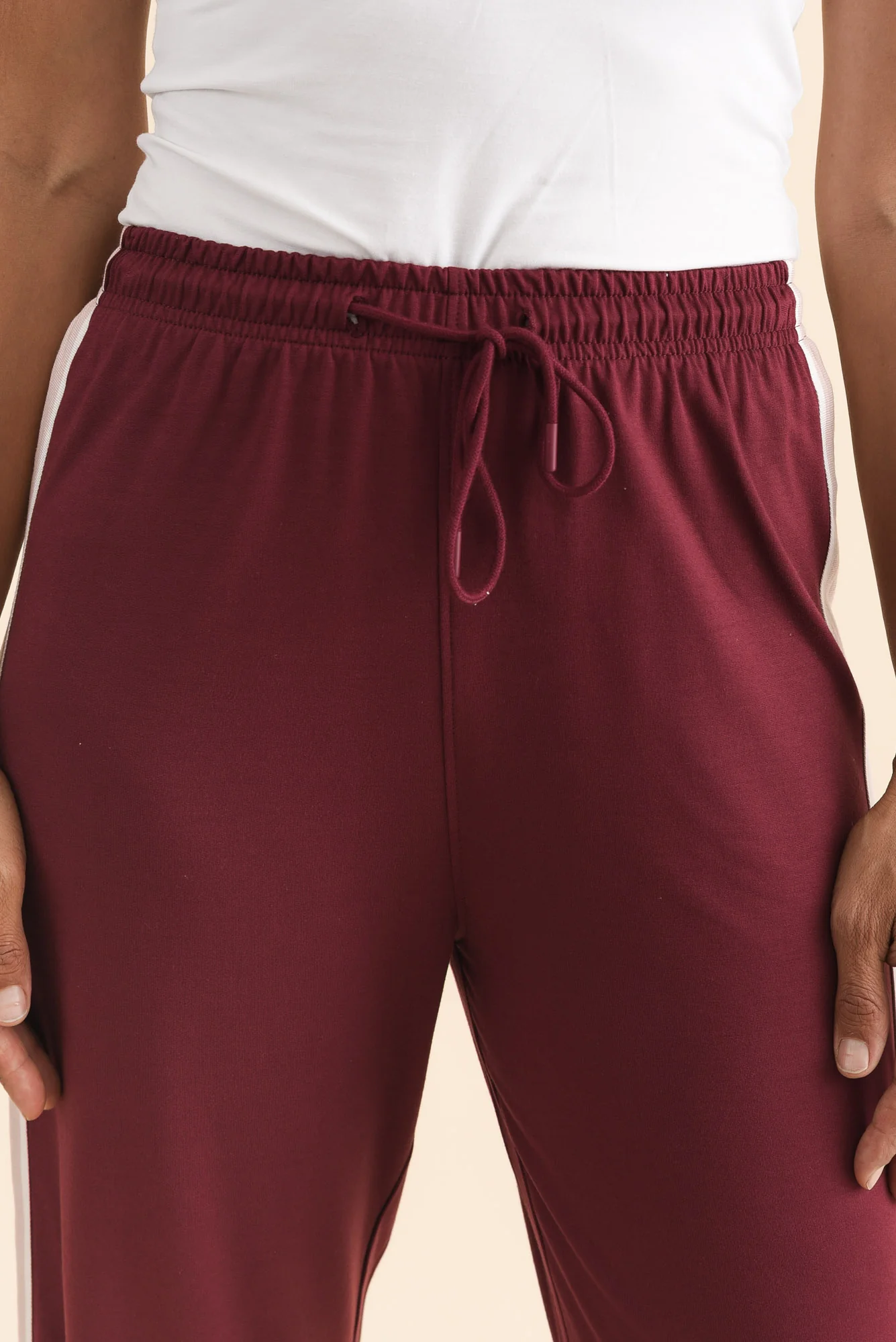 Evelyn Burgundy Contrast Trim Pants - Image 5