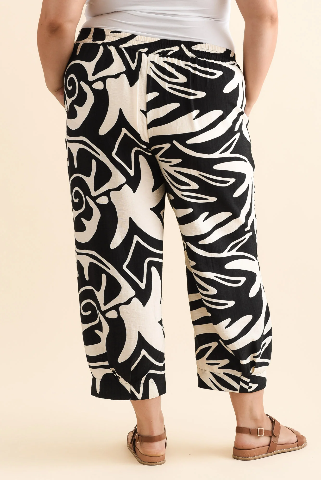 Hallie Black Palm Pocket Pants - Image 11