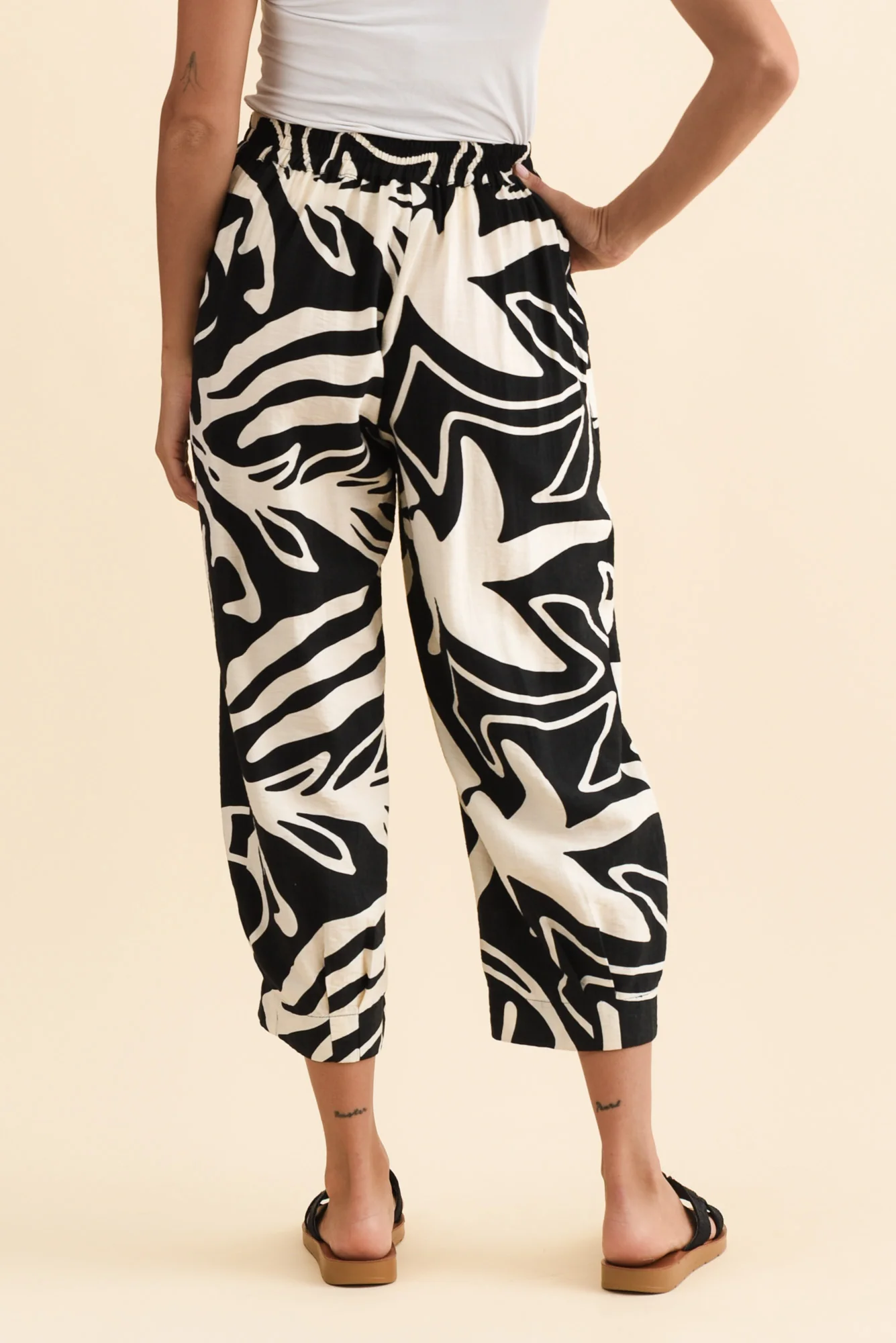 Hallie Black Palm Pocket Pants - Image 5