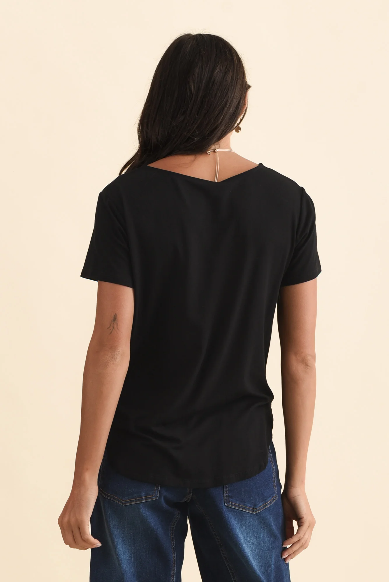 Janis Black Bamboo Tee - Image 4