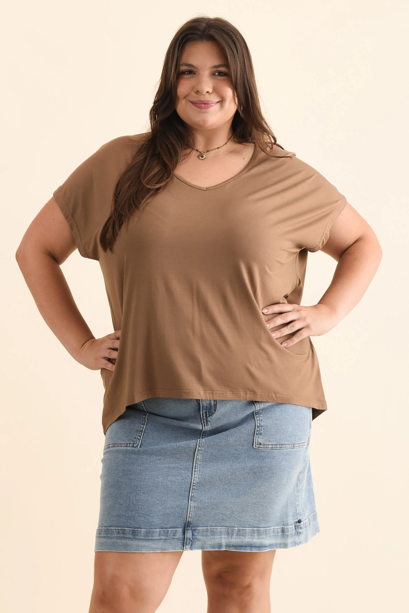 Jenner Mocha V Neck Tee - Image 8