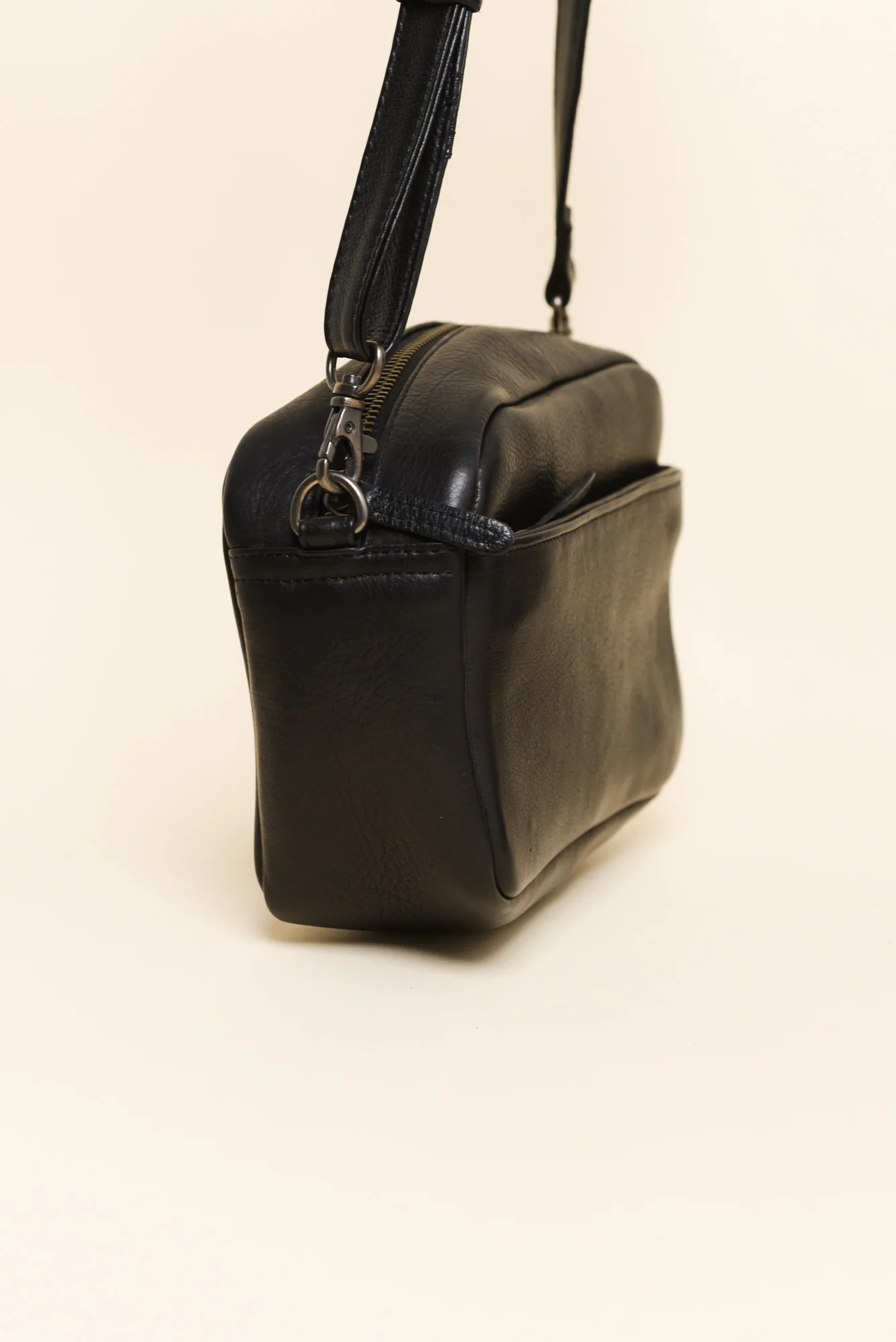 Mallie Black Leather Crossbody Bag - Image 3