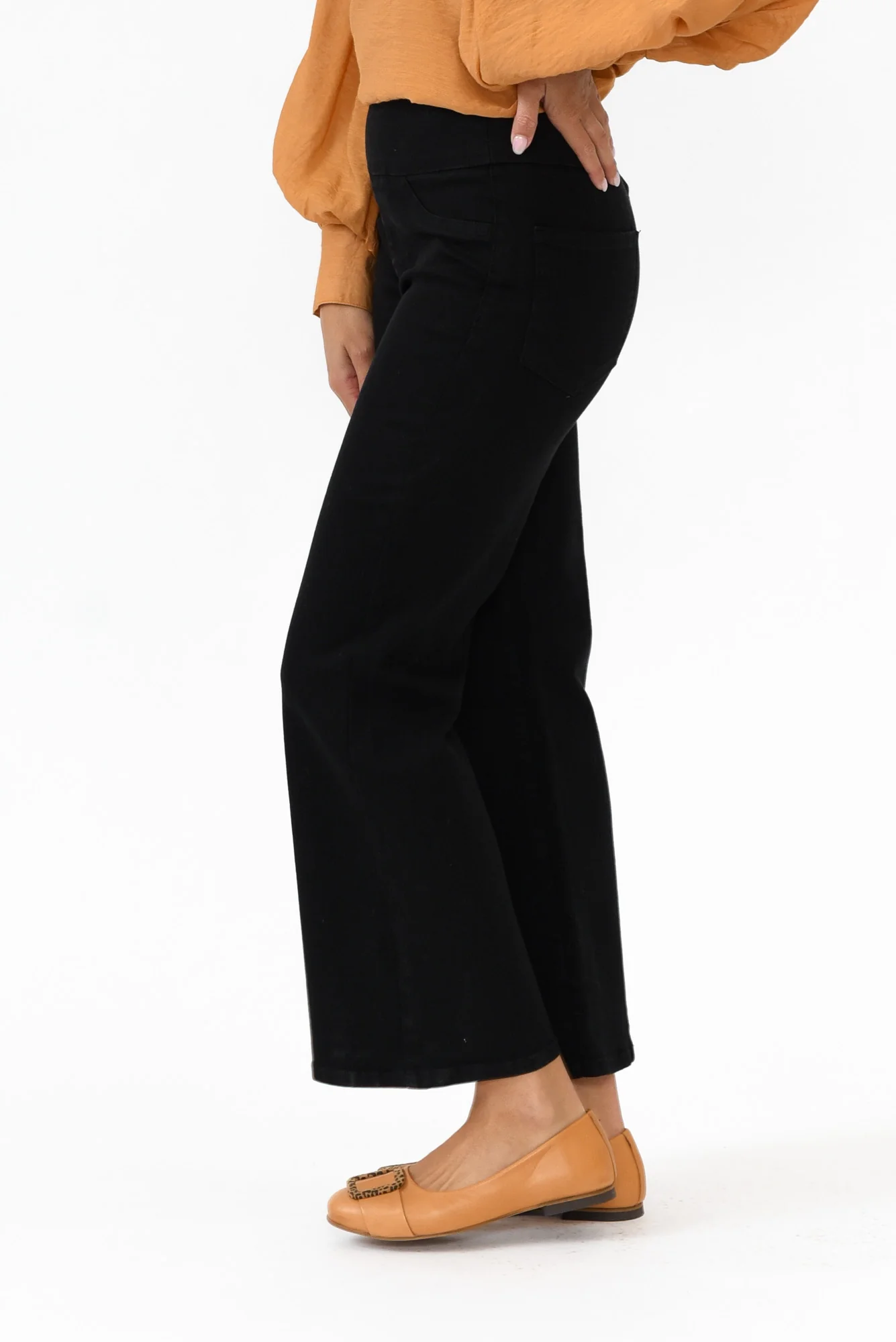 Nicola Black Wide Leg Jeans - Image 10