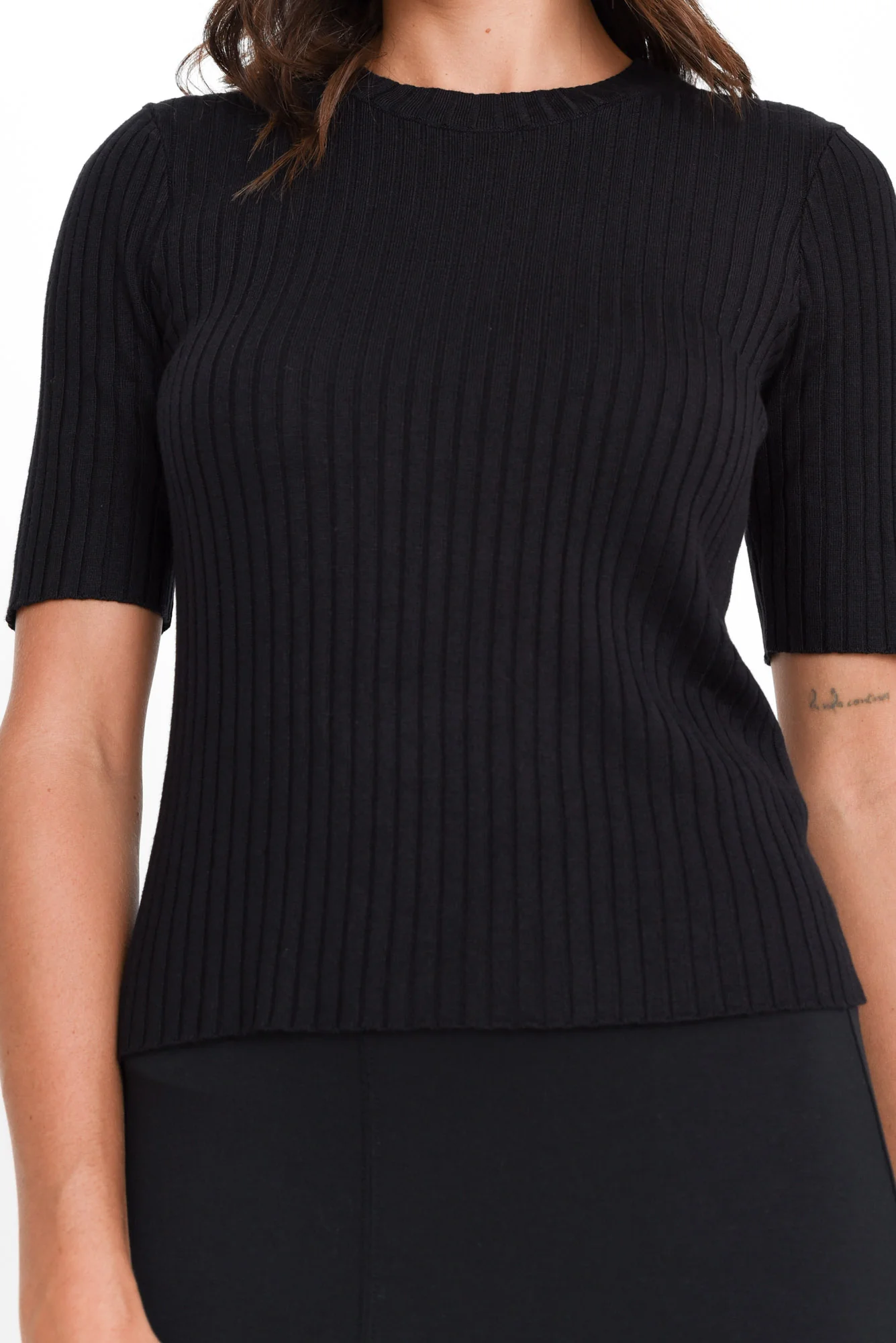 Olivia Black Bamboo Knit Tee - Image 5