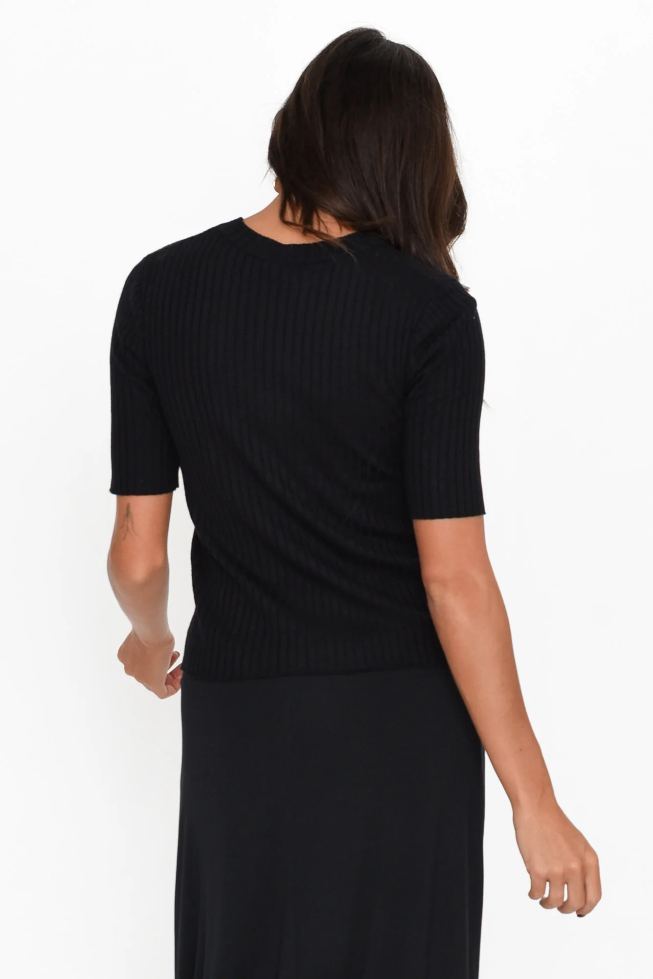 Olivia Black Bamboo Knit Tee - Image 6