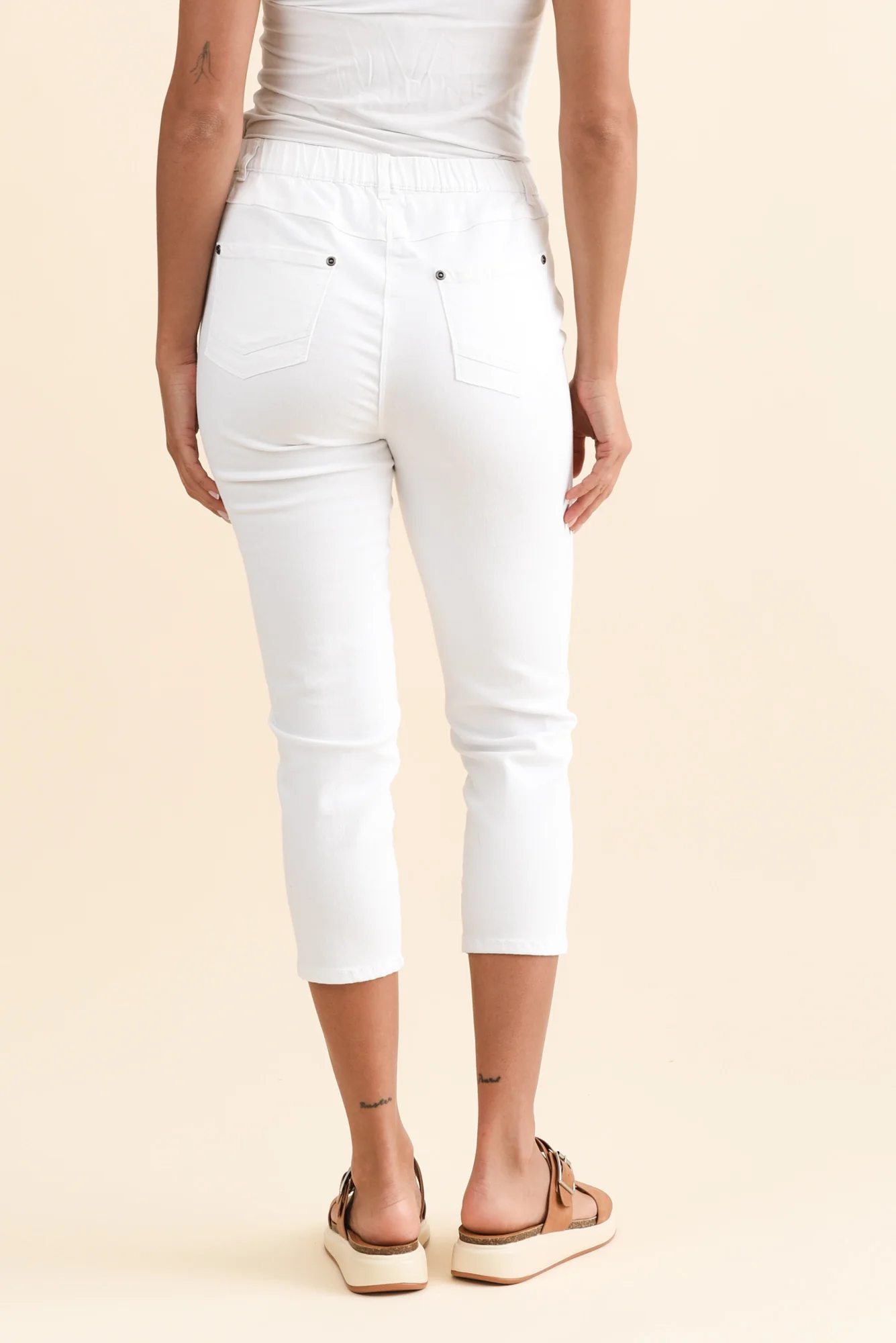 Reed White Stretch Cotton Capri Pants - Image 5