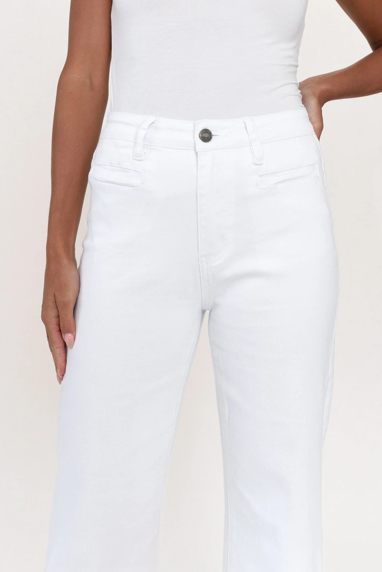 Retro White Wide Leg Jeans - Image 4