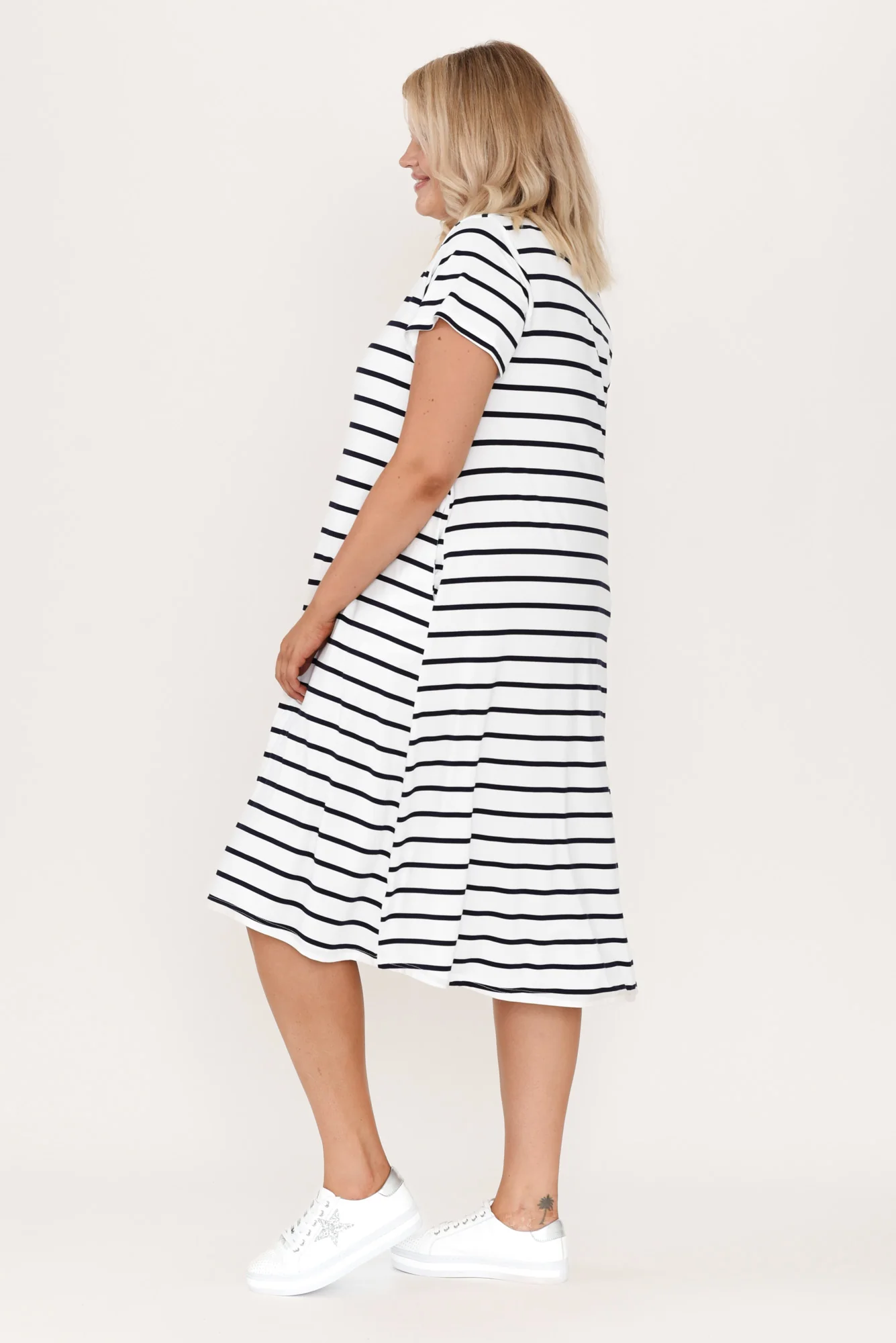 Tiffany White Stripe Bamboo Tee Dress - Image 12