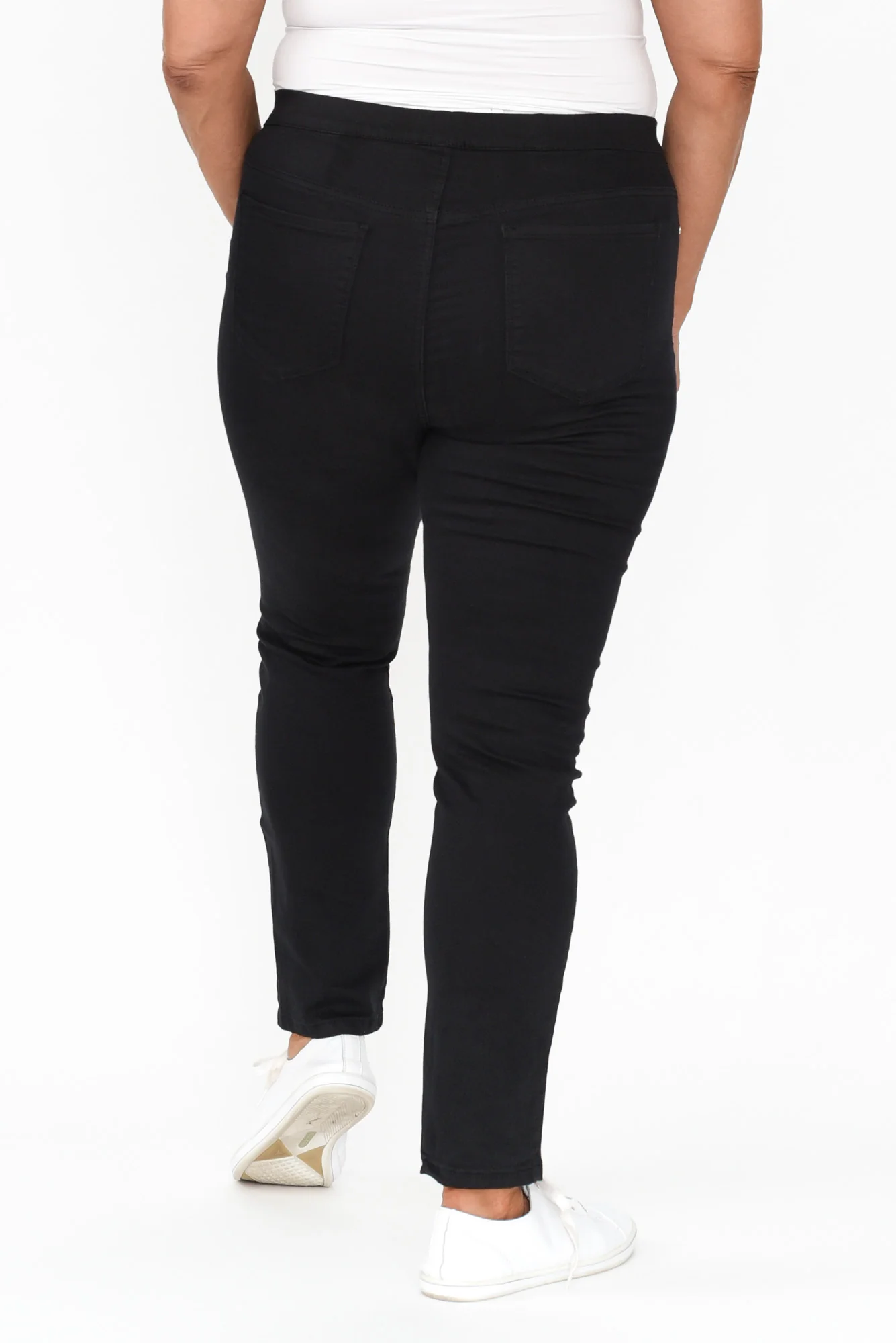 Zadie Distressed Black Stretch Jeans - Image 10